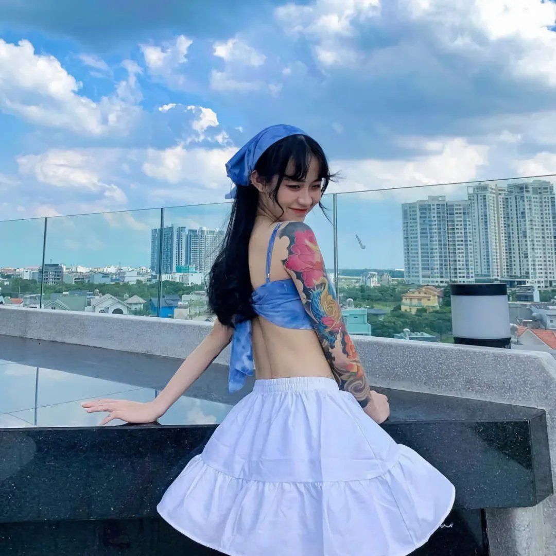 锁住有情天